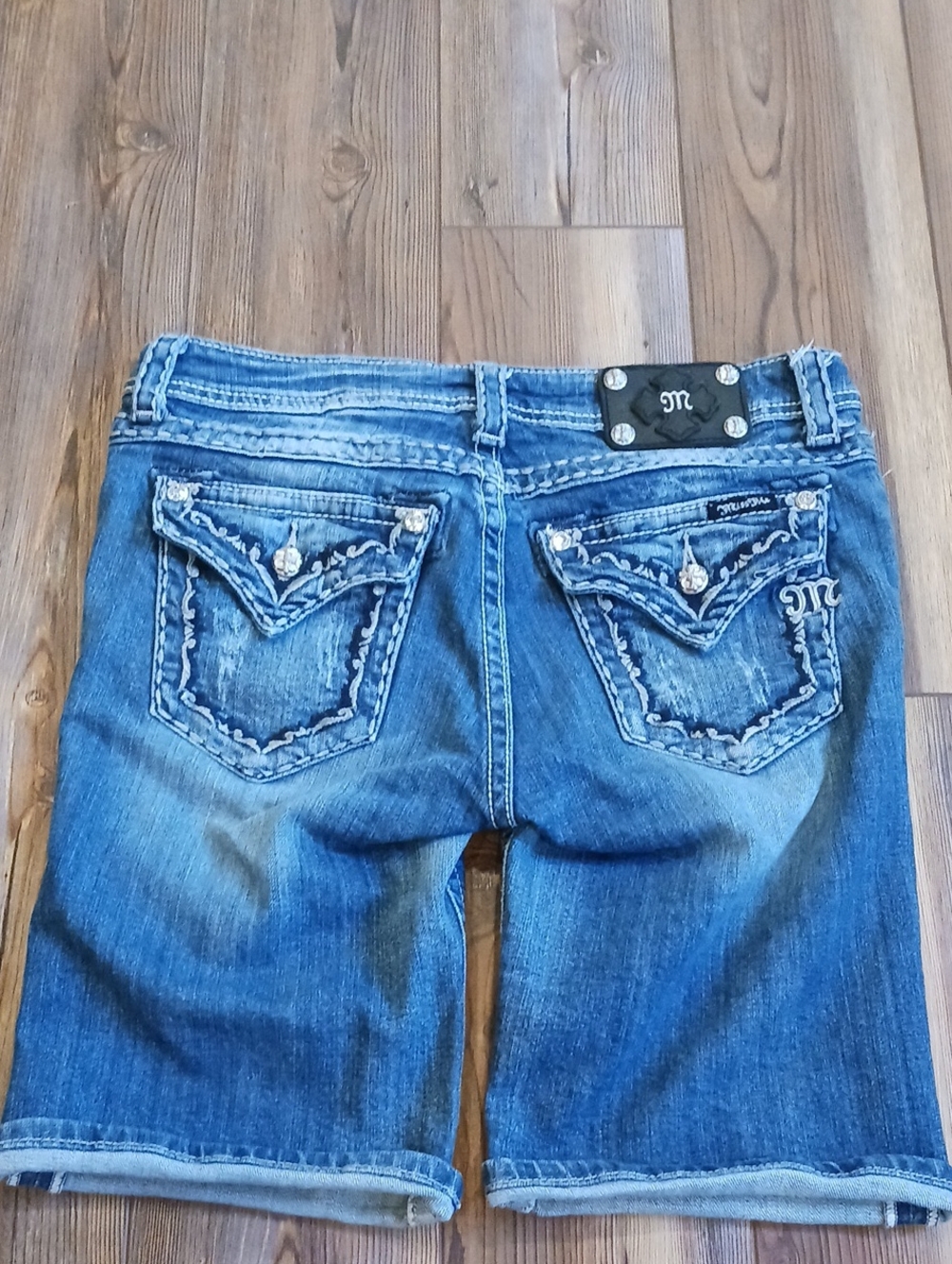 Miss Me Boyfriend Bermuda Womens Shorts Denim Size 28